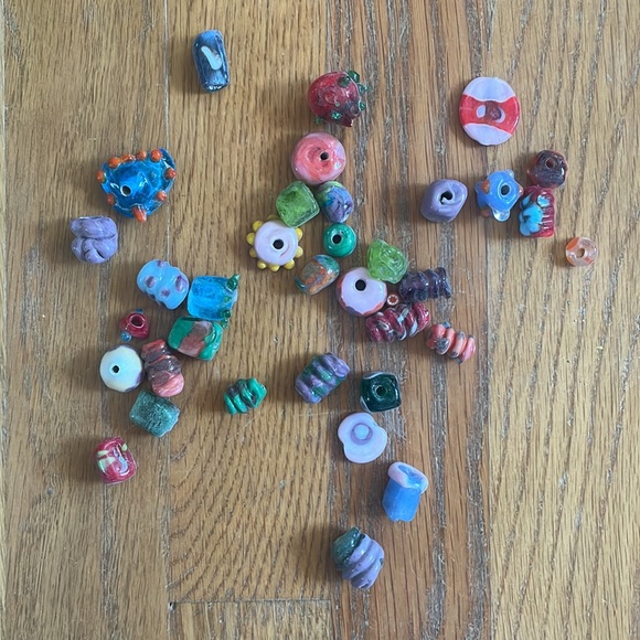 Set of Glass Beads - Picture 2 of 5